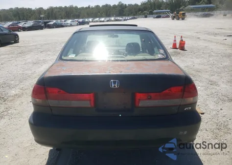 2001 Honda Accord Ex z USA, uszkodzony, nr VIN 1HGCG165X1A017807